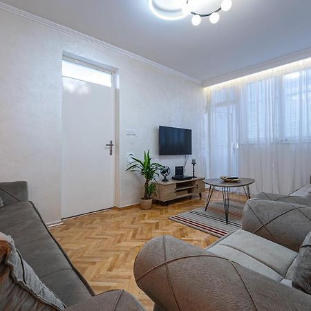 Clock Tower Lux Apartment Podgorica Kültér fotó